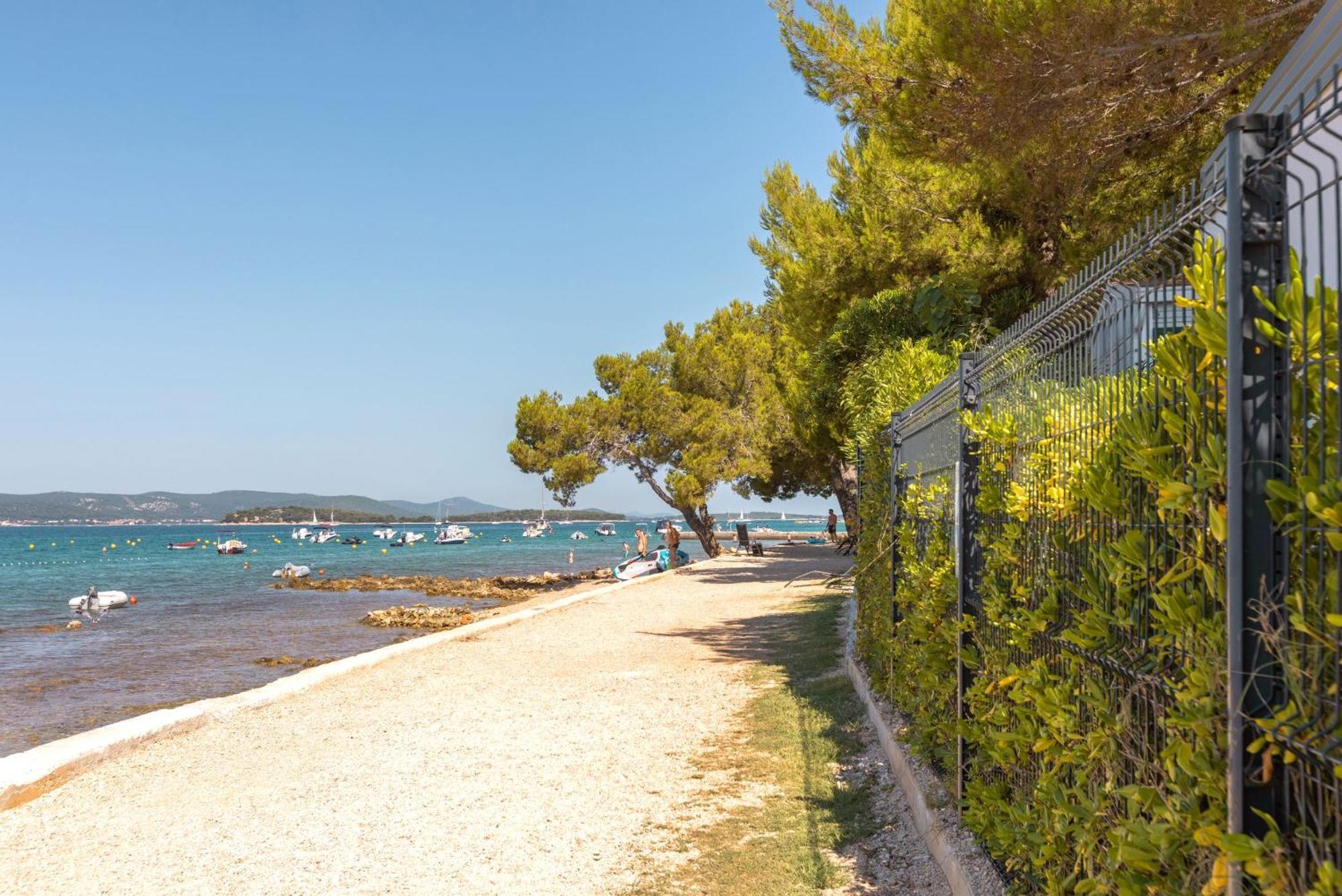 Eurocamp Mobile Homes At Campsite Ljutic Biograd Na Moru Exteriér fotografie