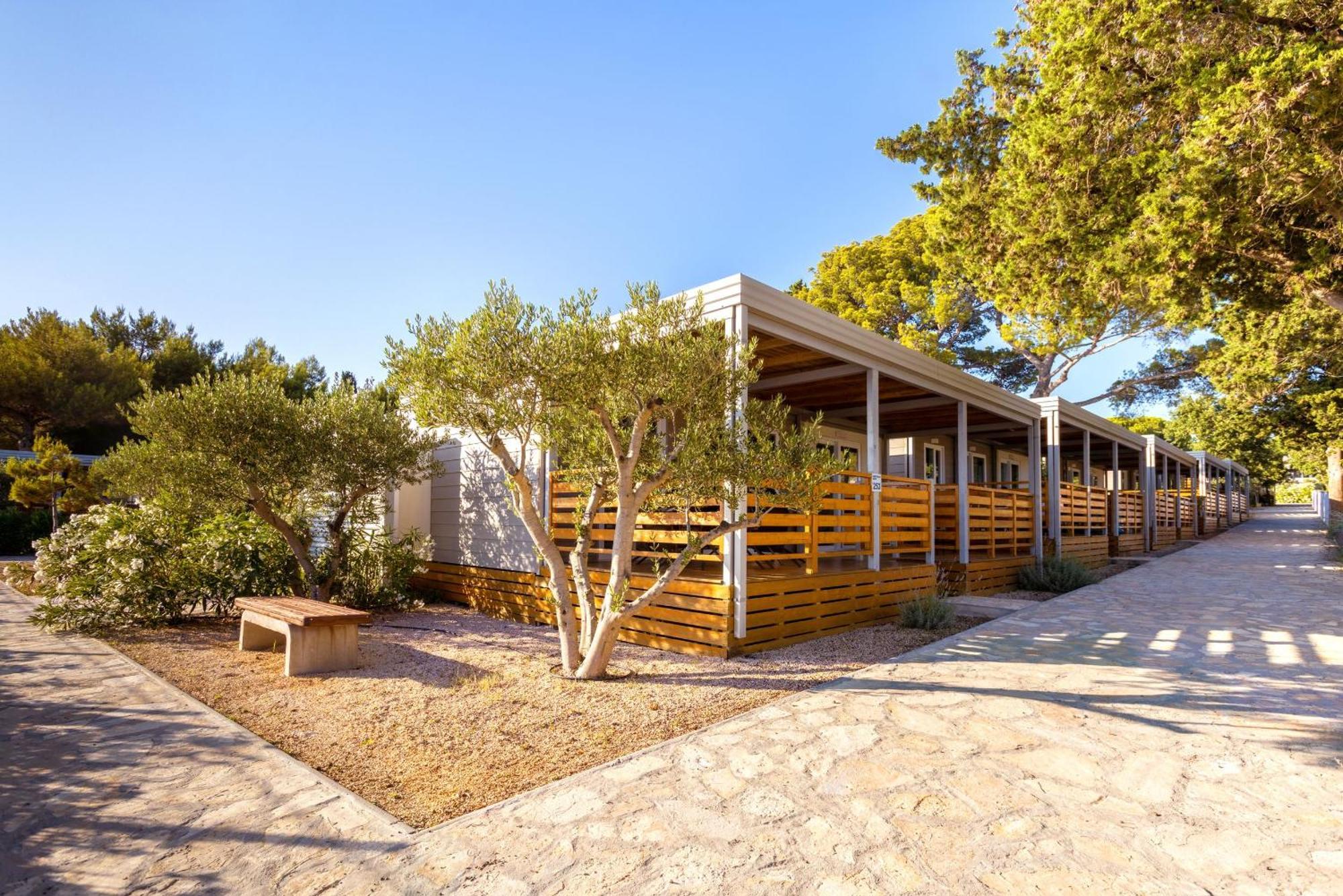 Eurocamp Mobile Homes At Campsite Ljutic Biograd Na Moru Exteriér fotografie